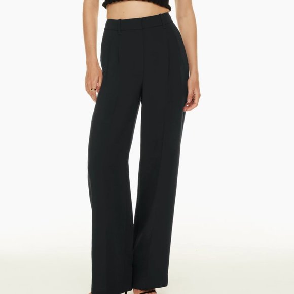 Aritzia Pants - Aritzia Effortless Pants Trousers in size 4